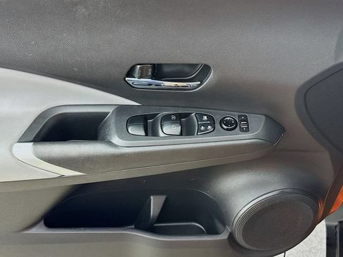 Used 2021 Nissan Kicks SR w/ SR Premium Package FWD image 19