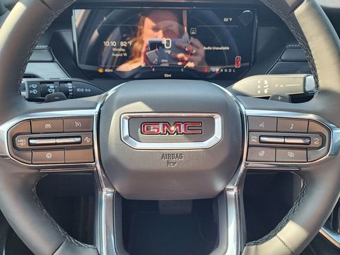 New 2026 GMC Acadia Elevation w/ Black Edition FWD image 19