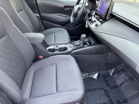 Used 2024 Toyota Corolla LE FWD image 29