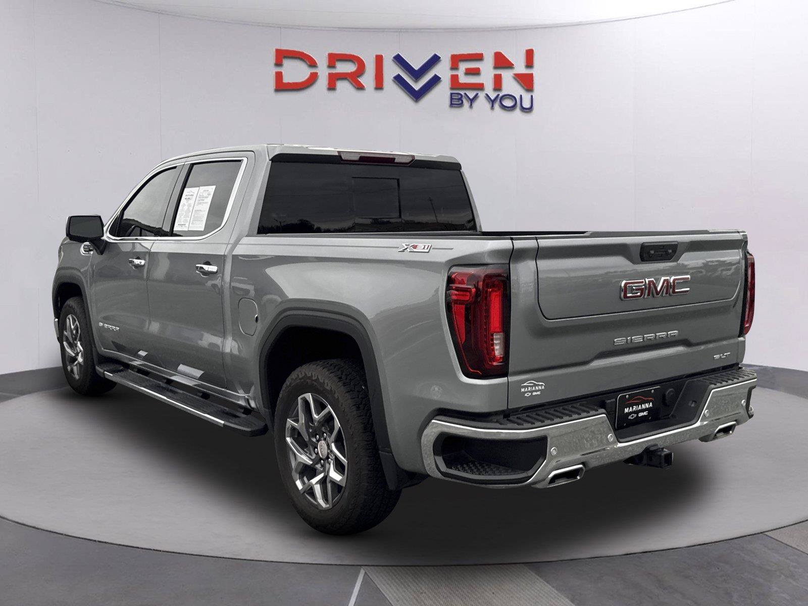 Used 2025 GMC Sierra 1500 SLT w/ SLT Premium Plus Package AWD/4WD image 6