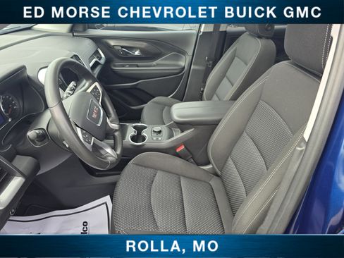 Used 2023 GMC Terrain SLE w/ Driver Convenience Package image 14