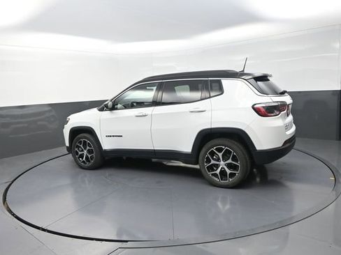 Used 2024 Jeep Compass Limited AWD/4WD image 56