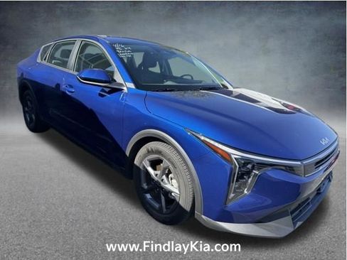 Certified 2025 Kia K4 LXS image 2