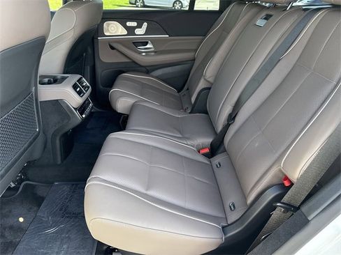 New 2025 Mercedes-Benz GLS 580 4MATIC image 27