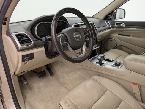 Used 2015 Jeep Grand Cherokee Overland image 4