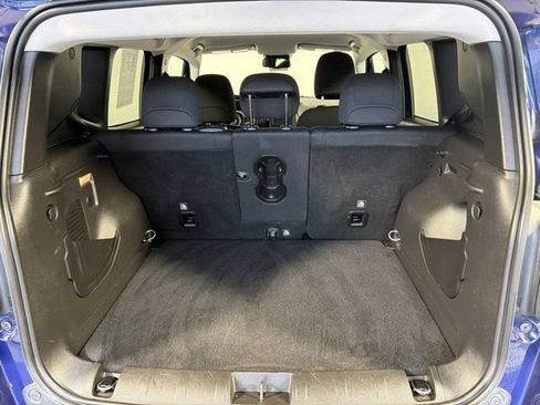 Used 2021 Jeep Renegade Latitude w/ Convenience Group AWD/4WD image 10