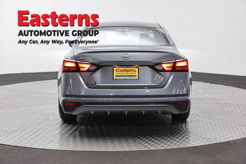 Used 2023 Nissan Altima 2.5 S FWD image 6