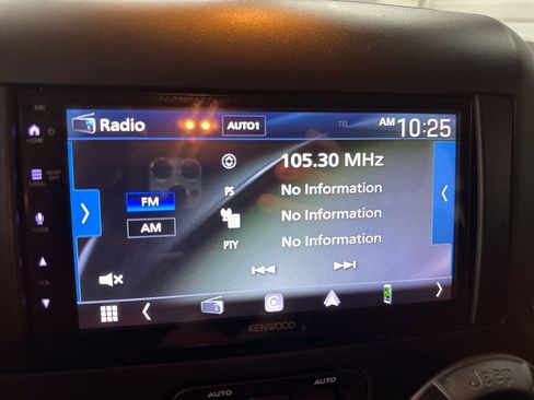 Used 2017 Jeep Wrangler Unlimited Sport w/ Quick Order Package 23S image 13