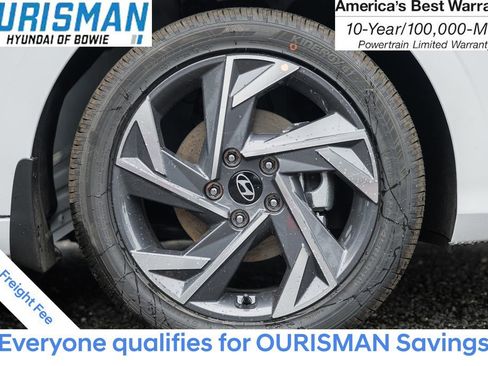 New 2025 Hyundai Elantra Limited image 13