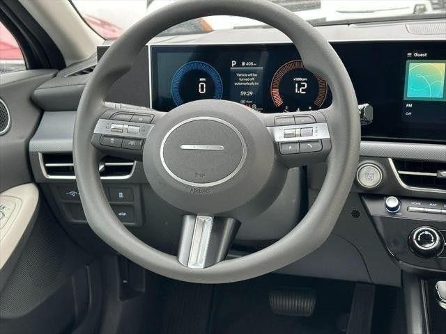 Used 2026 Hyundai Sonata SE FWD image 6