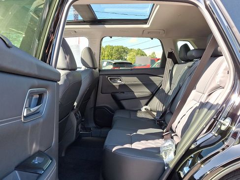 New 2026 Nissan Rogue Platinum w/ Platinum Premium Package image 6