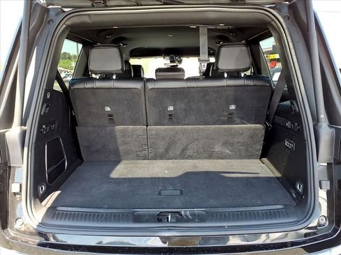 Used 2024 Jeep Wagoneer Series III AWD/4WD image 25
