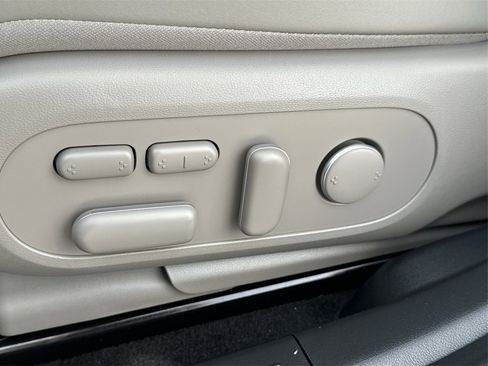 New 2024 Hyundai Ioniq 5 Limited image 16