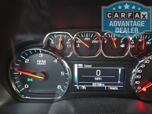 Used 2018 Chevrolet Silverado 1500 LT w/ Texas Edition RWD image 6