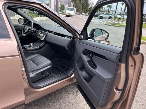 New 2026 Land Rover Range Rover Evoque S image 19