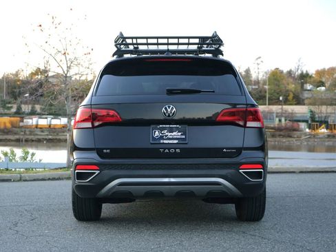 Used 2022 Volkswagen Taos SE image 37