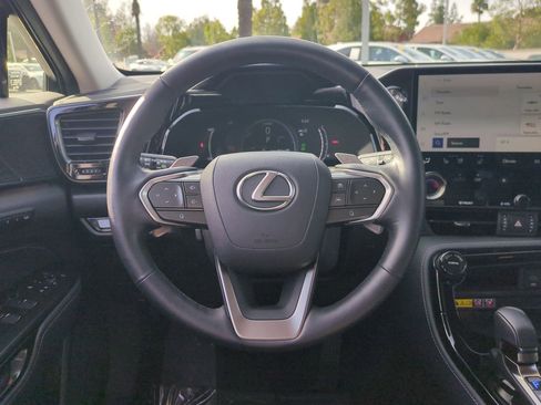 Used 2025 Lexus NX 450h+ AWD w/ Luxury Package image 18