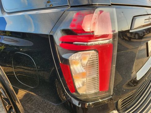 Used 2021 Chevrolet Tahoe Z71 AWD/4WD image 6
