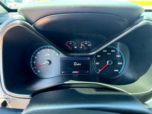 Used 2022 Chevrolet Colorado Z71 w/ Safety Package image 17