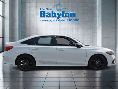 Used 2024 Honda Civic Sport image 5