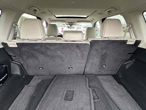 Certified 2023 Nissan Rogue SV w/ SV Premium Package image 19