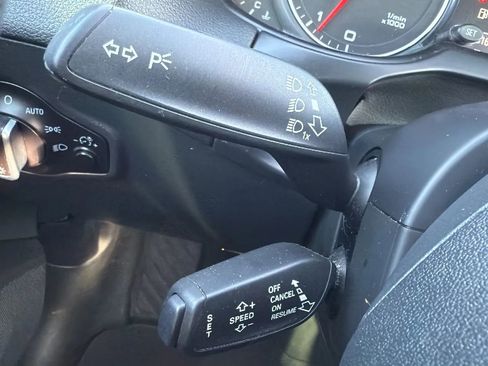 Used 2015 Audi Q5 2.0T Premium Plus w/ Technology Package image 14