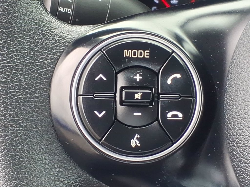 Used 2022 Kia Soul LX w/ Technology Package FWD image 12