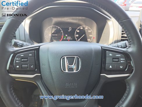 Certified 2025 Honda Odyssey EX-L image 18