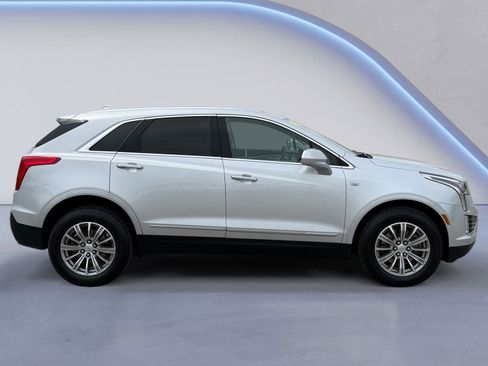 Used 2019 Cadillac XT5 Luxury AWD/4WD image 2