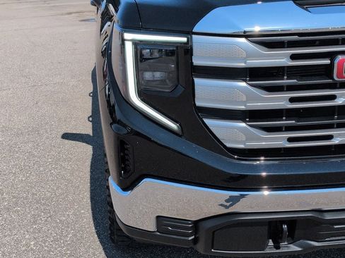 Used 2024 GMC Sierra 1500 SLE w/ Preferred Package image 10
