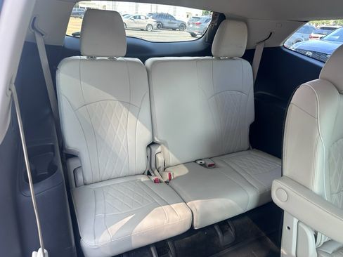 Used 2023 Buick Enclave Avenir w/ Avenir Technology Package FWD image 27
