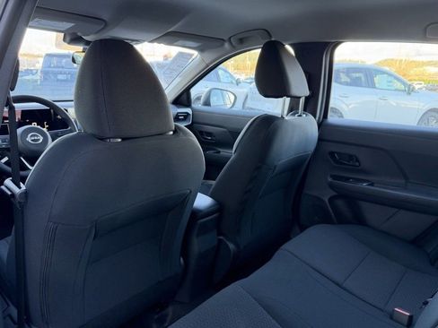 New 2026 Nissan Kicks S image 29