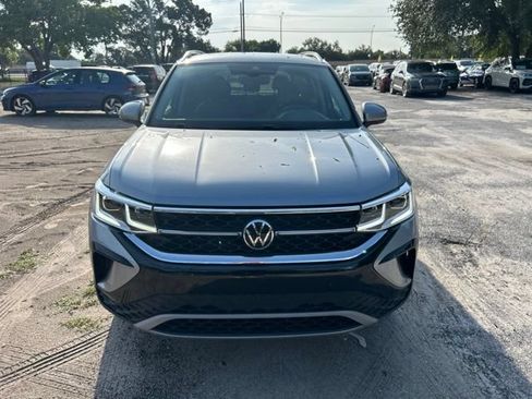Used 2024 Volkswagen Taos SEL AWD/4WD image 16