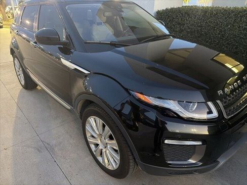 Used 2017 Land Rover Range Rover Evoque HSE image 3