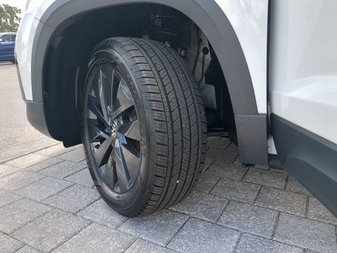 Certified 2023 Volkswagen Taos S FWD image 31
