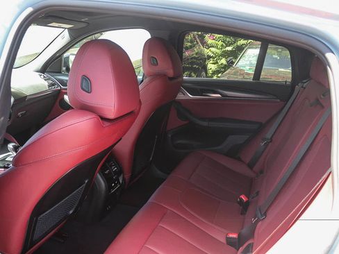 Used 2023 BMW X4 xDrive30i w/ M Sport Package AWD/4WD image 17