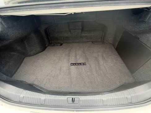 Used 2014 Toyota Avalon XLE Premium FWD image 24