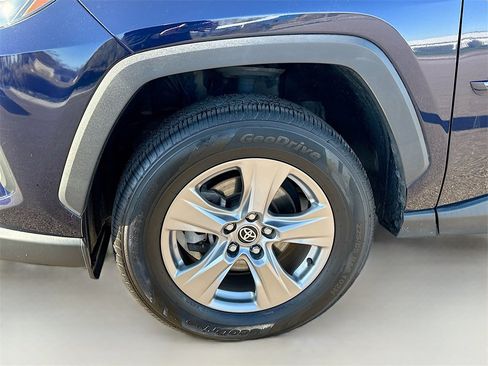 Used 2022 Toyota RAV4 XLE image 23