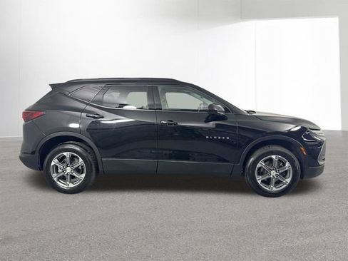 Used 2024 Chevrolet Blazer LT w/ Convenience Package AWD/4WD image 35