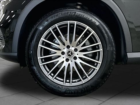 Used 2026 Mercedes-Benz GLC 300 4MATIC image 11