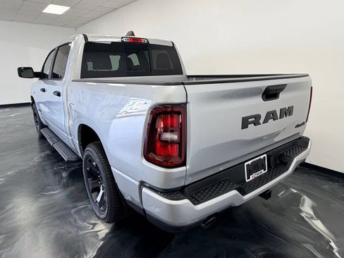 New 2026 RAM 1500 Express AWD/4WD image 23