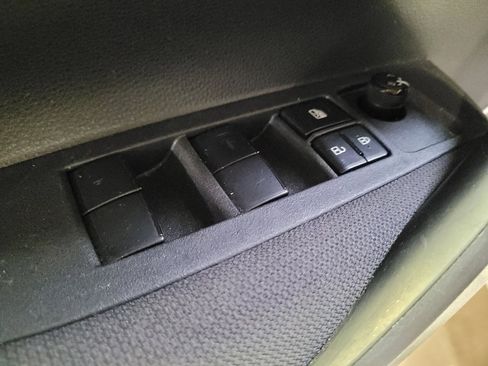 Used 2024 Toyota Corolla LE image 27