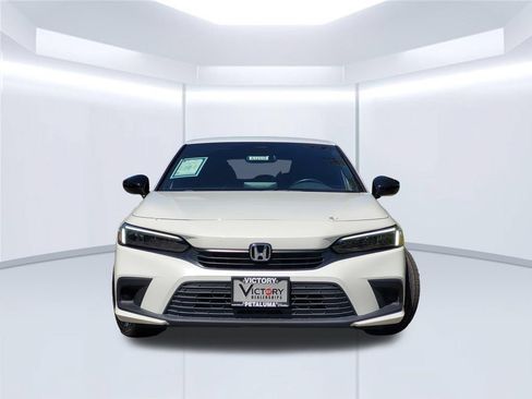 Used 2023 Honda Civic Sport image 2