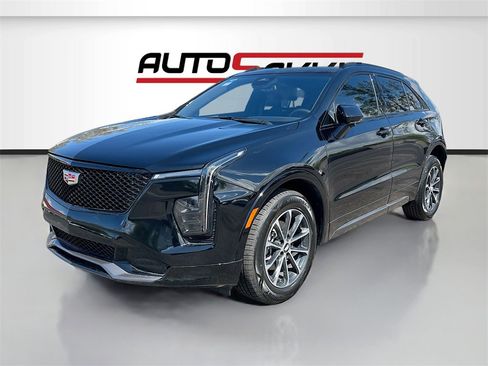 Used 2024 Cadillac XT4 Sport image 3