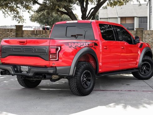 Used 2018 Ford F150 Raptor w/ Equipment Group 802A Luxury image 16
