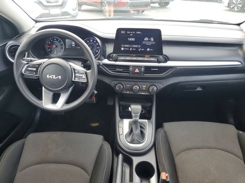 Certified 2022 Kia Forte LXS w/ LXS Technology Package FWD image 15