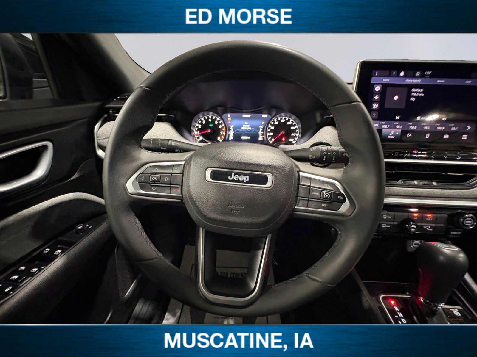 Used 2024 Jeep Compass Latitude AWD/4WD image 12