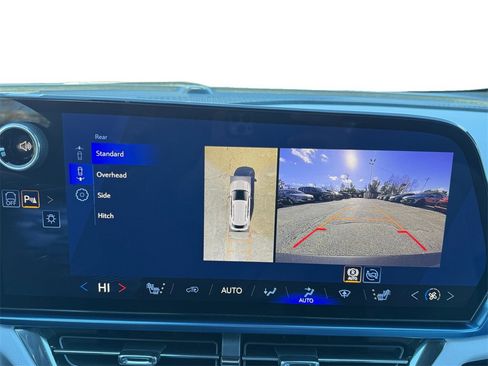 New 2026 Chevrolet Equinox EV LT image 15