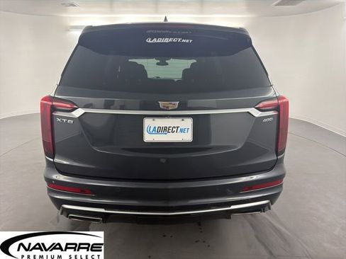 Used 2023 Cadillac XT6 Premium Luxury image 7