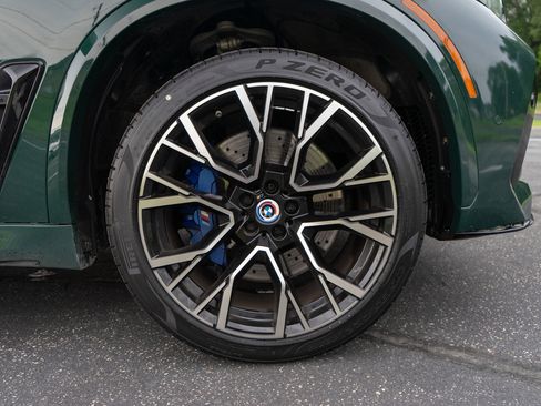 Used 2022 BMW X5 M AWD/4WD image 13